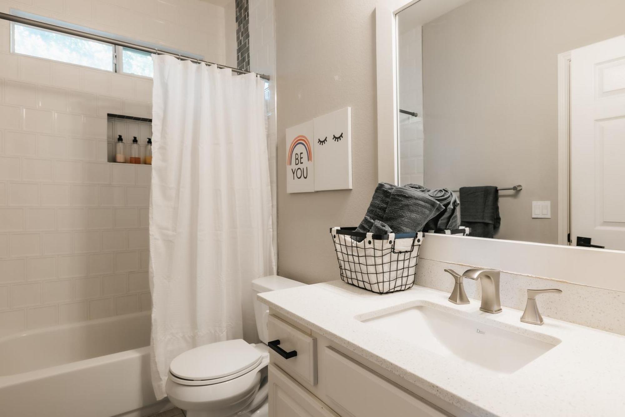 Stylish Downtown Escape, Walk To Brewery -Pool & Relaxation Villa Остин Екстериор снимка